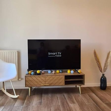 Appt 80M², 13 P, Disneyland, Fibre, 2 Parkings Chessy  Exterior photo